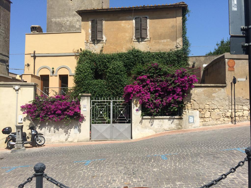 Le Stalle Del Seminario Tarquinia Luaran gambar